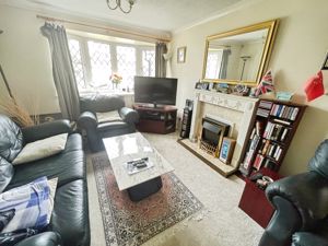 Lounge- click for photo gallery